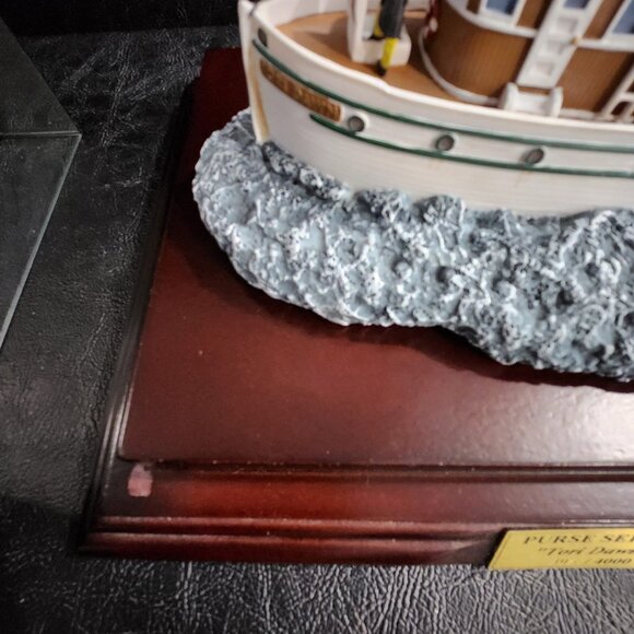 SALE:  Harbor Lights Anchor Bay Collection 1998 Purser Seiner "Tori Dawn" - Picture 8 of 9